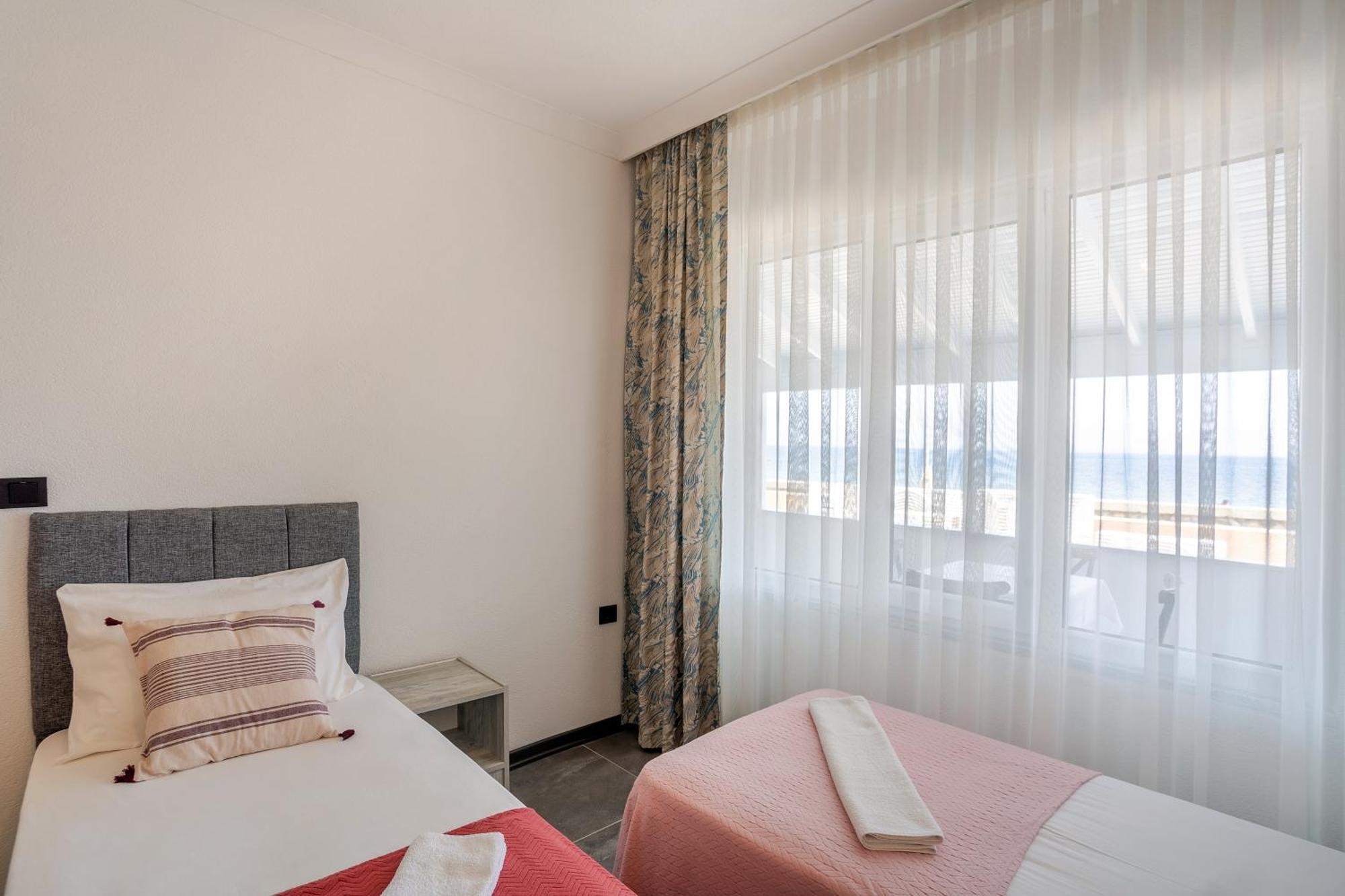 Palm Beach Hotel Küçükkuyu Extérieur photo
