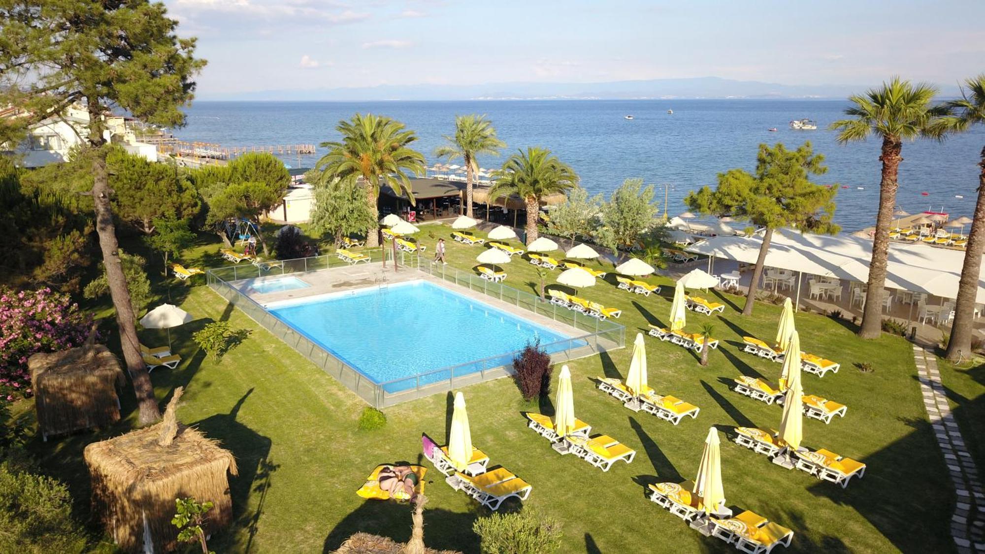Palm Beach Hotel Küçükkuyu Extérieur photo